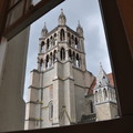 Вид на колокольню Кафедрального собора из музея дизайна