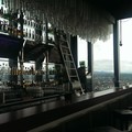 Наверху Messeturm располагается бар Rouge. Бестолковый, но с хорошим видом, как и полагается пафосному sky-бару.